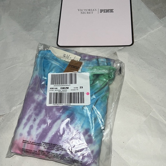 (M) PINK Victoria’s Secret
RUCHED SIDE DRESS - Picture 12 of 12